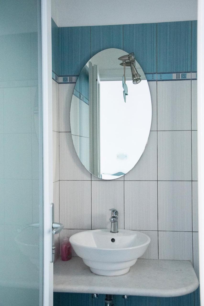 Ikaros Studios & Apartments Naxos City Εξωτερικό φωτογραφία